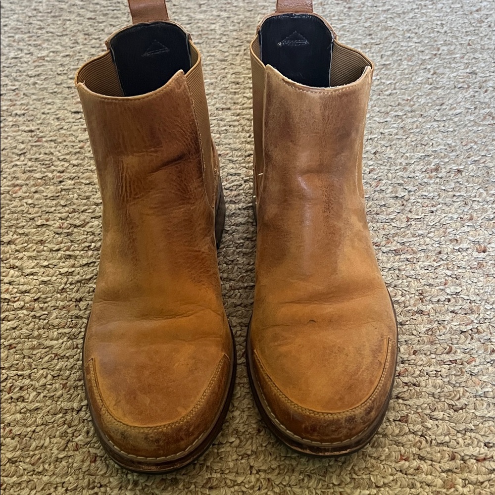 EUC Cole Haan Nike Air Chelsea boots